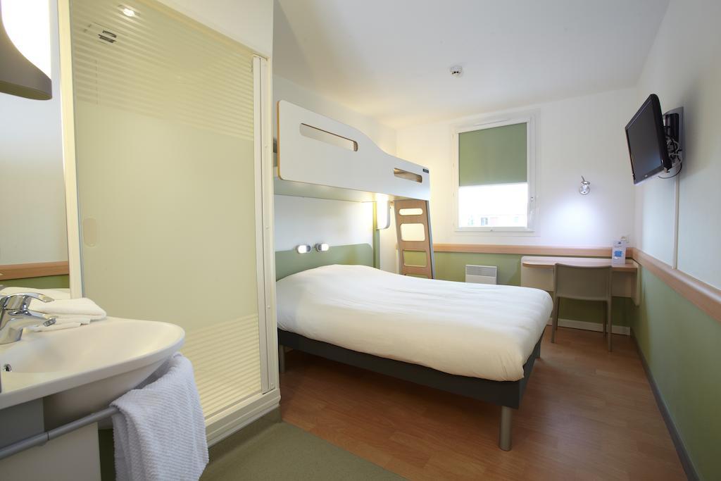 Ibis Budget Pontarlier Room photo